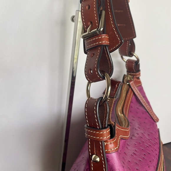 Dooney & Bourke 🦋 Pink Ostrich Leather Handbag - Picture 3 of 6